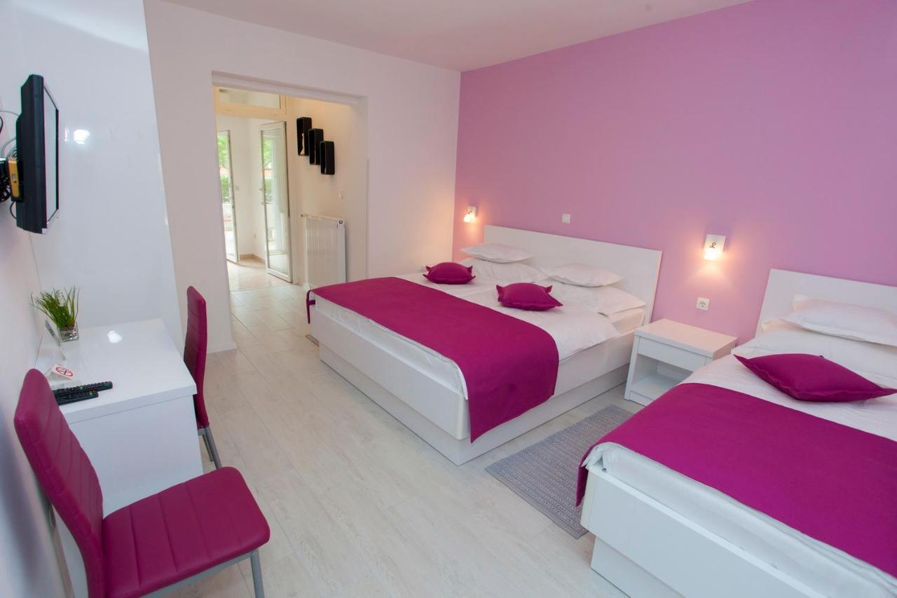 Villa Alesa Tučepi Exteriör bild
