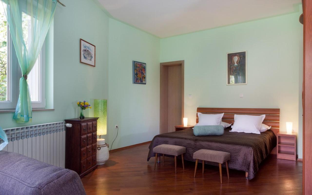 Villa Alesa Tučepi Exteriör bild