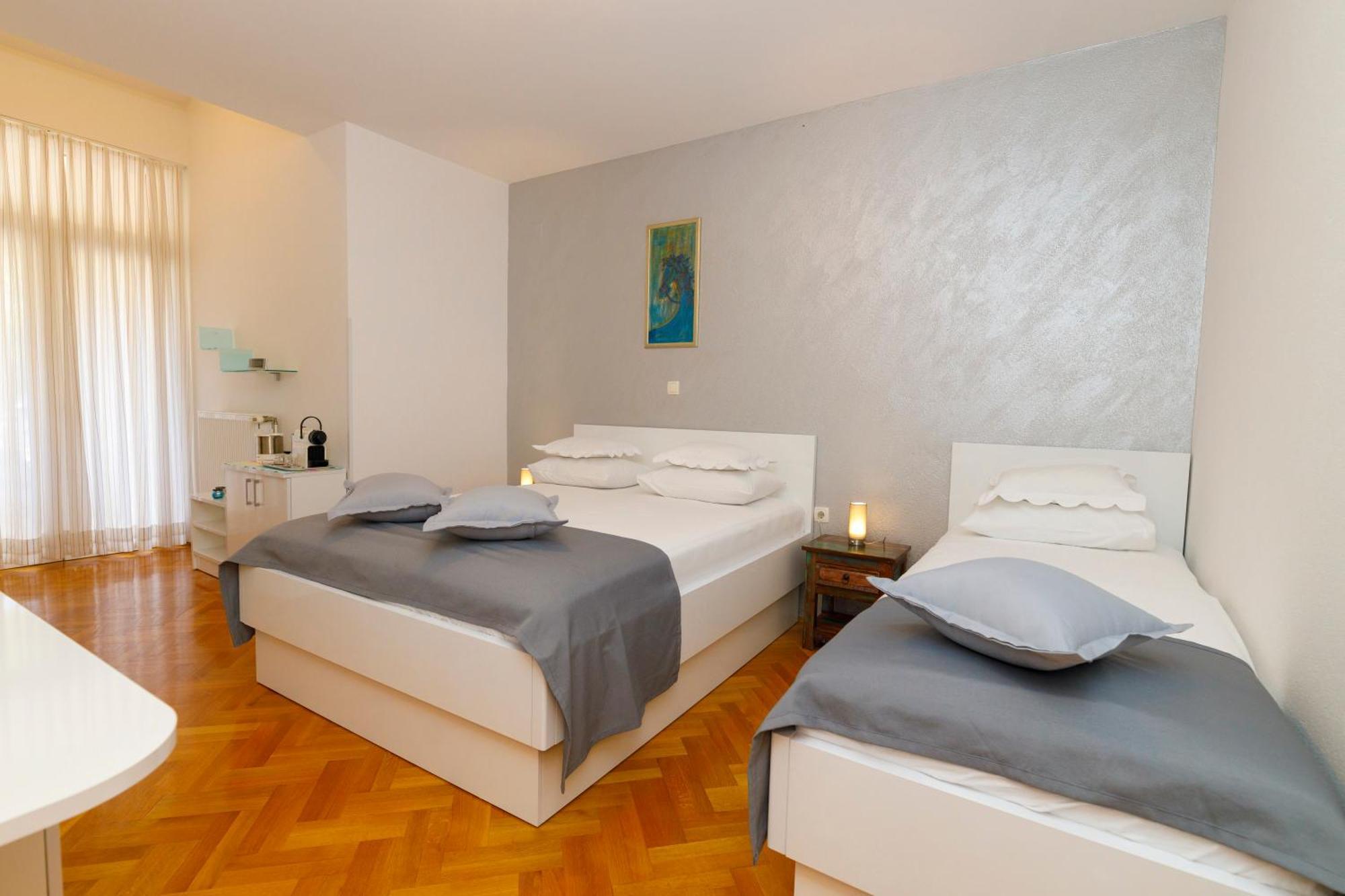 Villa Alesa Tučepi Exteriör bild